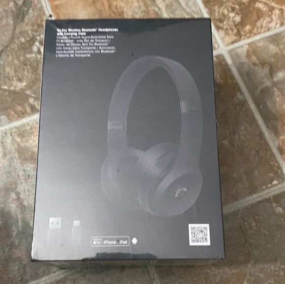 Beats - Solo 3 - Picture 2 of 5